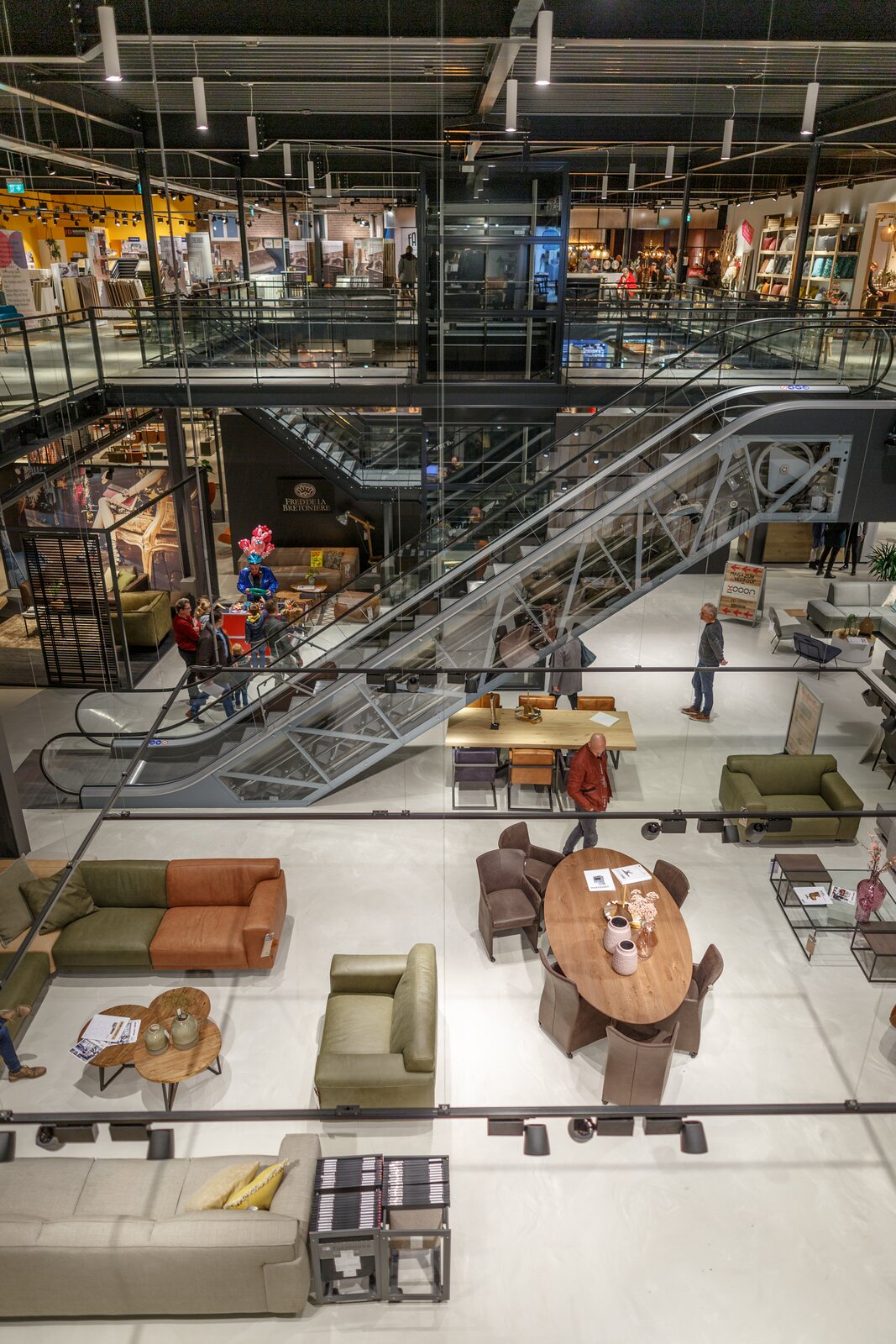 Löwik Wonen & Slapen / Profijt Meubel / Superkeukens / DroomDomein Vriezenveen